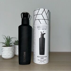 Brumate Rehydration Mini - Black Camo